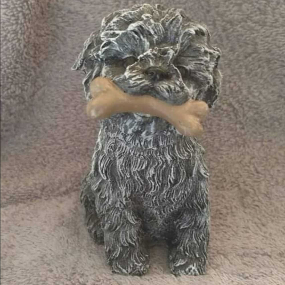 Bichon statue (cement)